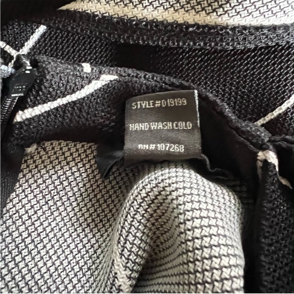 Gracia Windowpane Dress - Picture 8 of 8